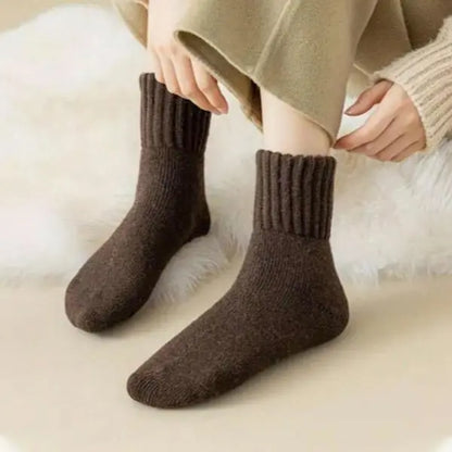 5 Pairs Women's Classical Mid-Calf Polyester Knitting Socks - Simple, Casual, Minimalist, Cozy, Soft🧦